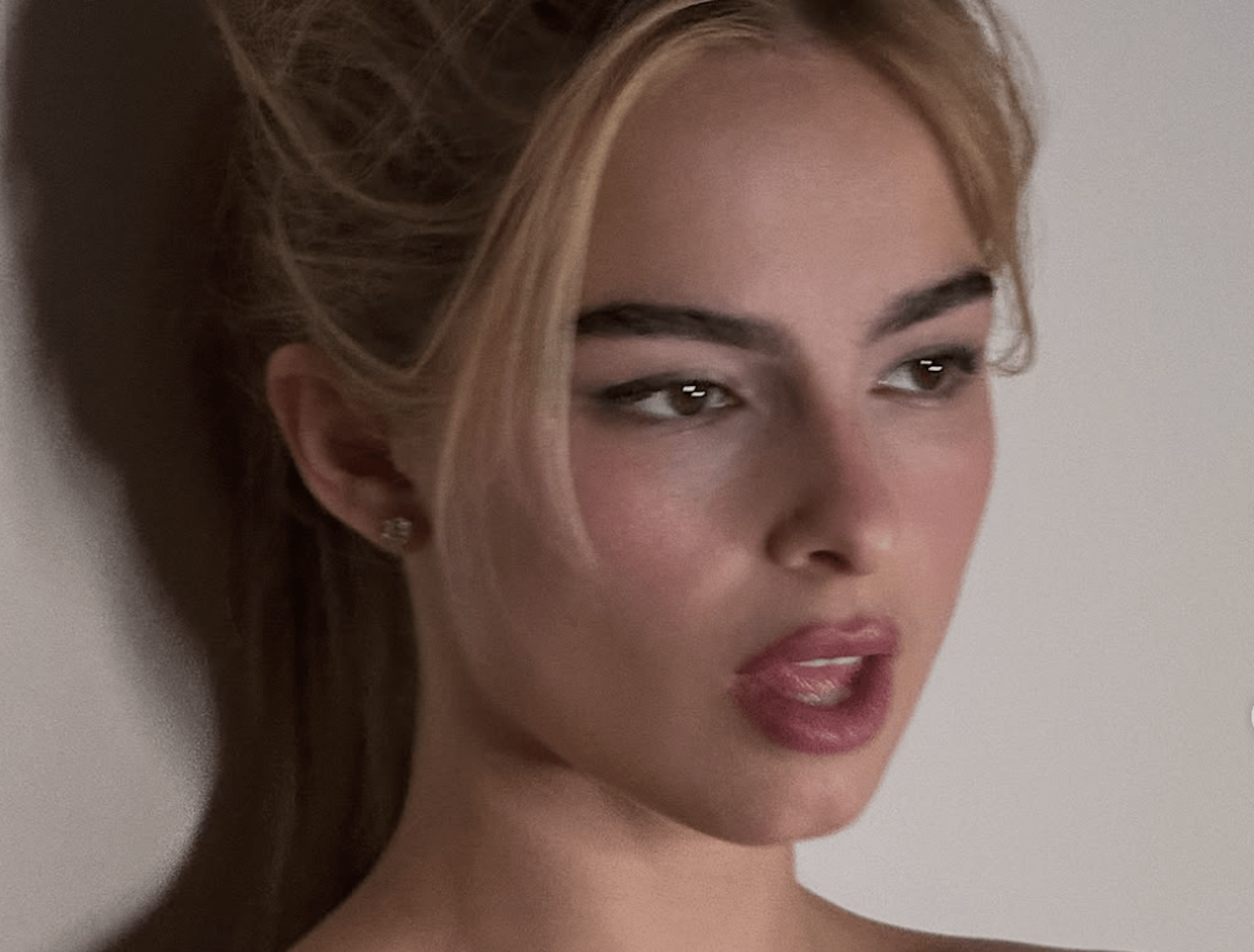 Las brochas están siendo las culpables de que tu maquillaje no quede perfecto. Imagen: @ninapark