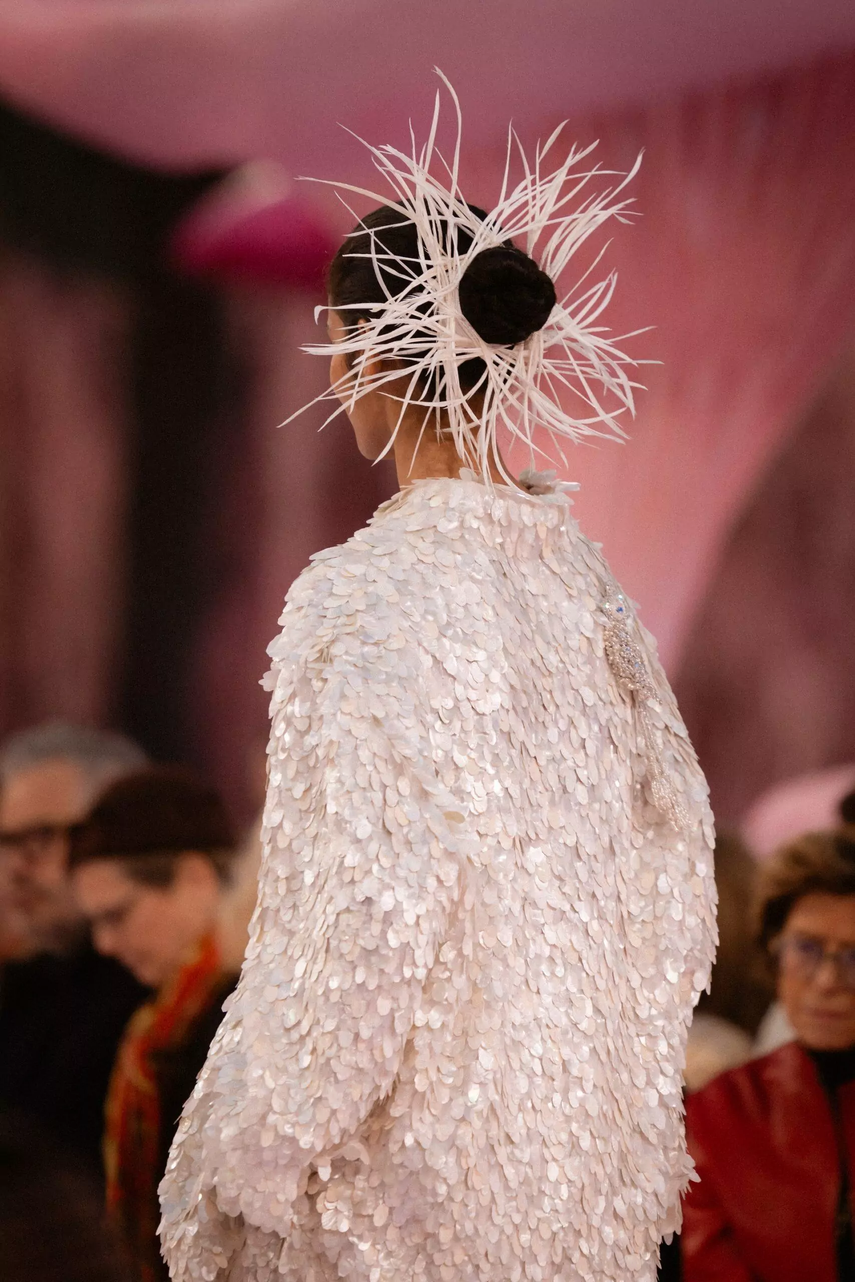 El desgaste del ritual: por qué la pasarela ya no marca el ritmo de la moda. Imagen: cortesía de Chanel