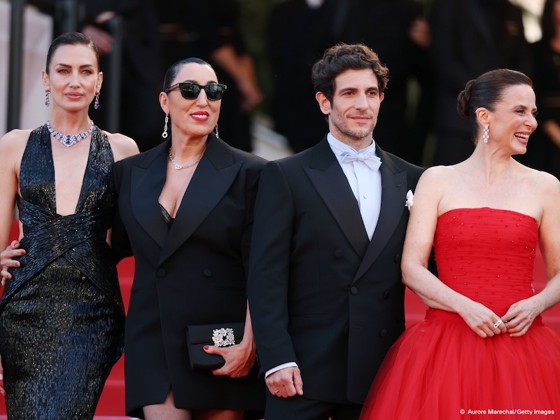 Nieves Álvarez, Rossy de Palma, Quim Gutiérrez y Aitana Sánchez-Gijón posan en la alfombra roja del Festival de Cannes 2026 durante la presentación de «Amarga Navidad», la nueva película de Pedro Almodóvar