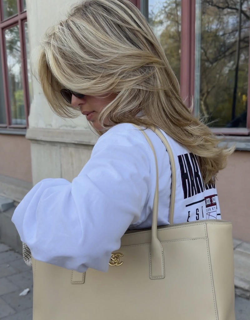 Matilda Djerf con su blow out perfectamente peinado. Imagen: @matildadjerf