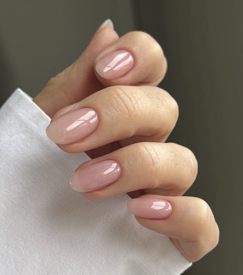 Uñas estilo «bubble bath». Imagen: @manucurist