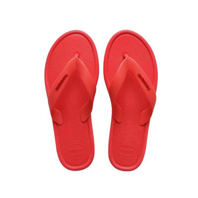 Las nuevas Havaianas en rojo se convierten en las chanclas más deseadas del verano 2026.