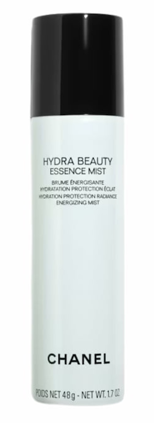 La Hydra Beauty Essence Mist de Chanel aporta hidratación, luminosidad y frescor instantáneo durante vuelos y días de calor