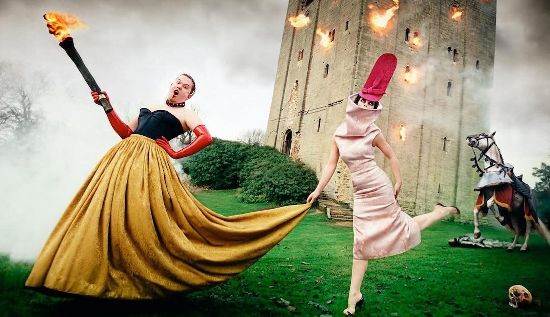 Alexander McQueen e Isabella Blow fotografiados por David LaChapelle en 1996.