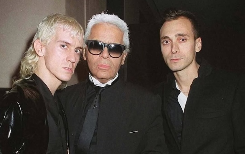 Jeremy Scott, Karl Lagerfeld y Hedi Slimane, tres de las figuras más influyentes de la moda contemporánea durante los años 2000.Imagen: @roomofconcepts