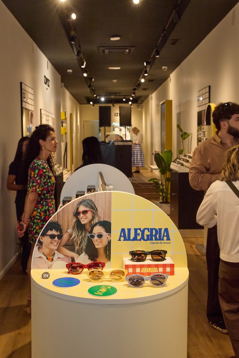 Imagen de la inauguración de la tienda de Izipizi en Madrid. Imagen: @andreahurtado_photo