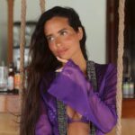 El peine importa más de lo que parece: elegir el adecuado puede ayudarte a reducir la rotura, evitar el encrespamiento y respetar la textura natural de tu melena. Imagen: @mariafrubies
