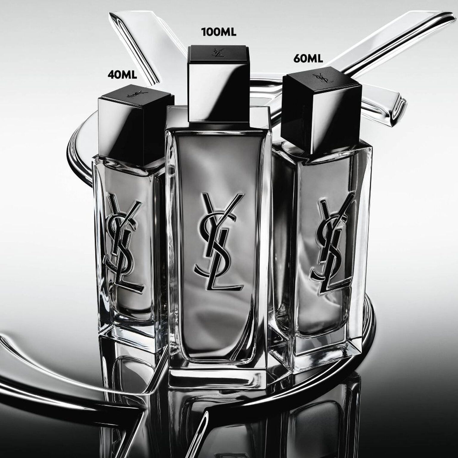 Imagen promocional de «MYSLF EAU DE TOILETTE INTENSE», el nuevo perfume de YSL Beauty