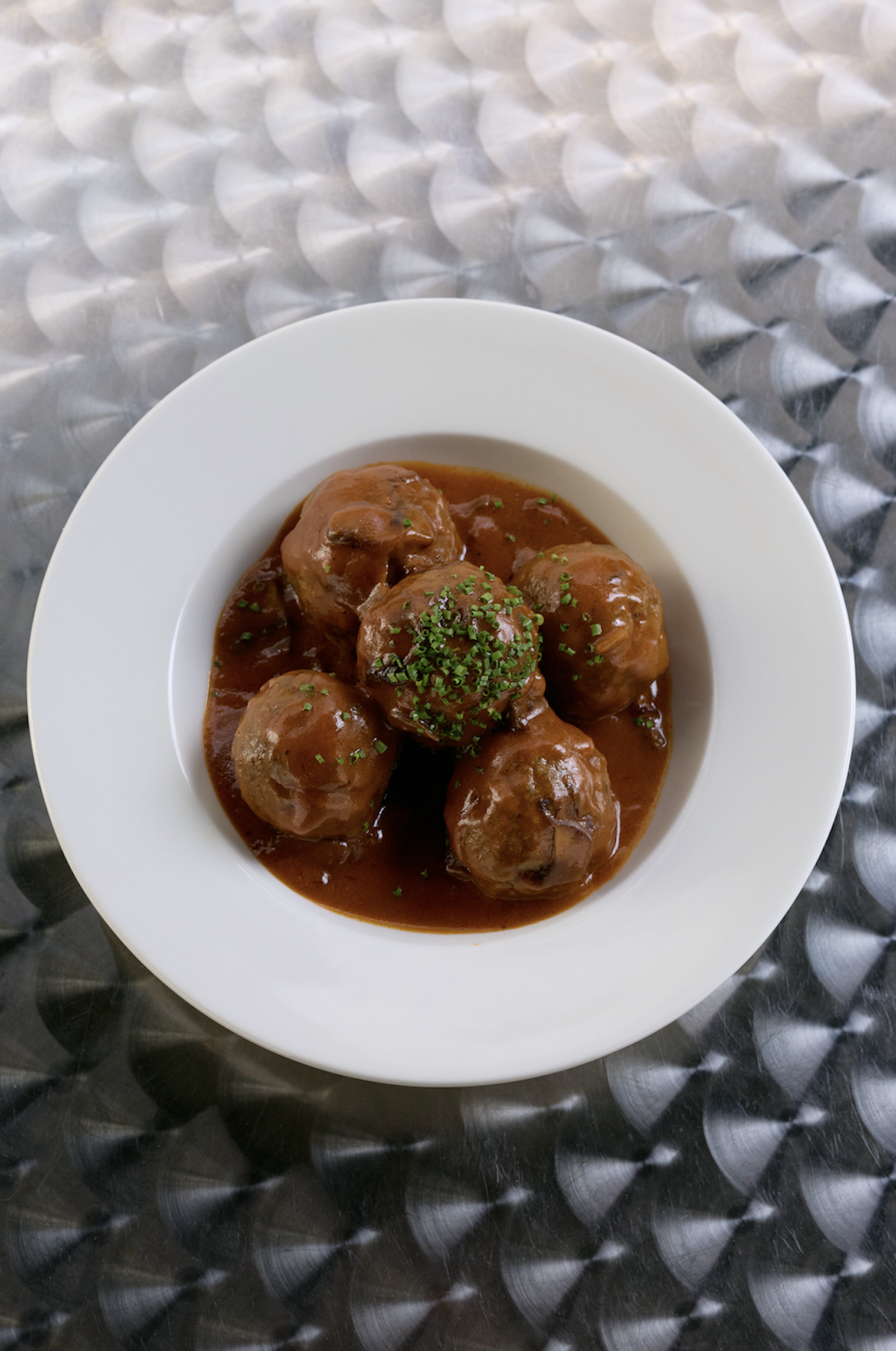 Plato de albóndigas de Casa Neutrale Bar