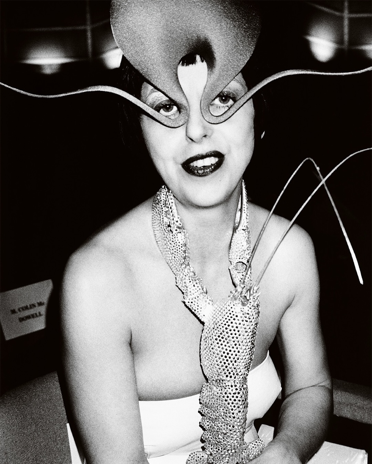 Isabella Blow fue editora, estilista, musa y una de las figuras más influyentes de la moda británica de los años noventa.Imagen: @mariotestino