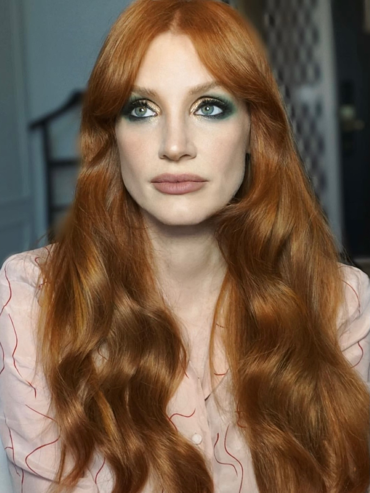 Jessica Chastain luce una melena cobriza con reflejos rojizos y cálidos, perfecta para inspirarse en el «Spiced Cinnamon»