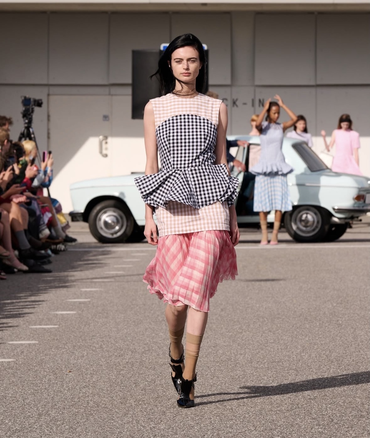 Estilismo de cuadros Vichy de Nicklas Skovgaard. Imagen: @cphfw