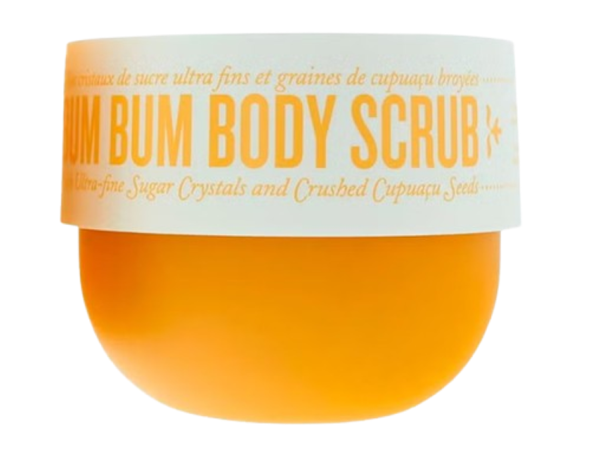 Bum Bum Body Scrub, de Sol de Janeiro, un exfoliante de inspiración brasileña que se transforma en una crema espumosa y deja la piel suave, fresca y luminosa. Druni. Precio: 35,95 €