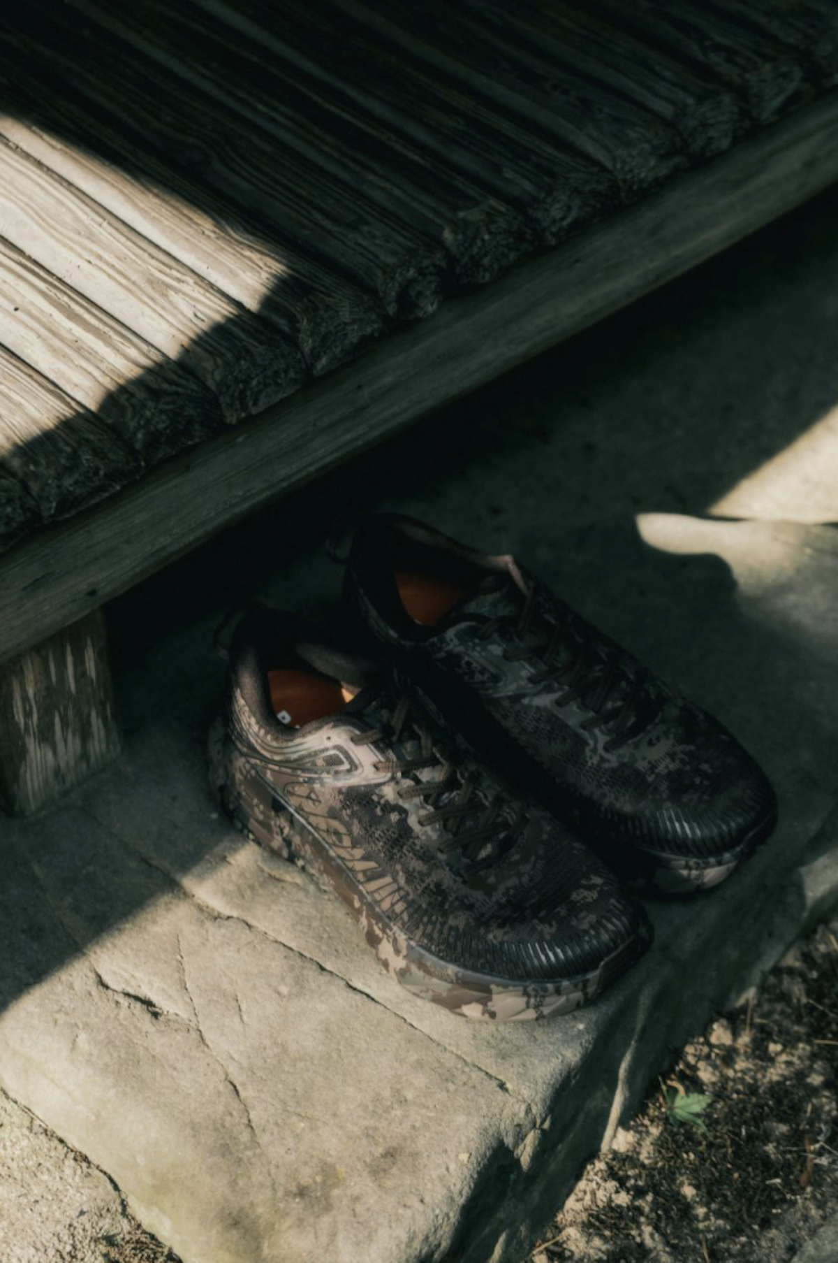 Imagen de las nuevas HOKA x BEAMS