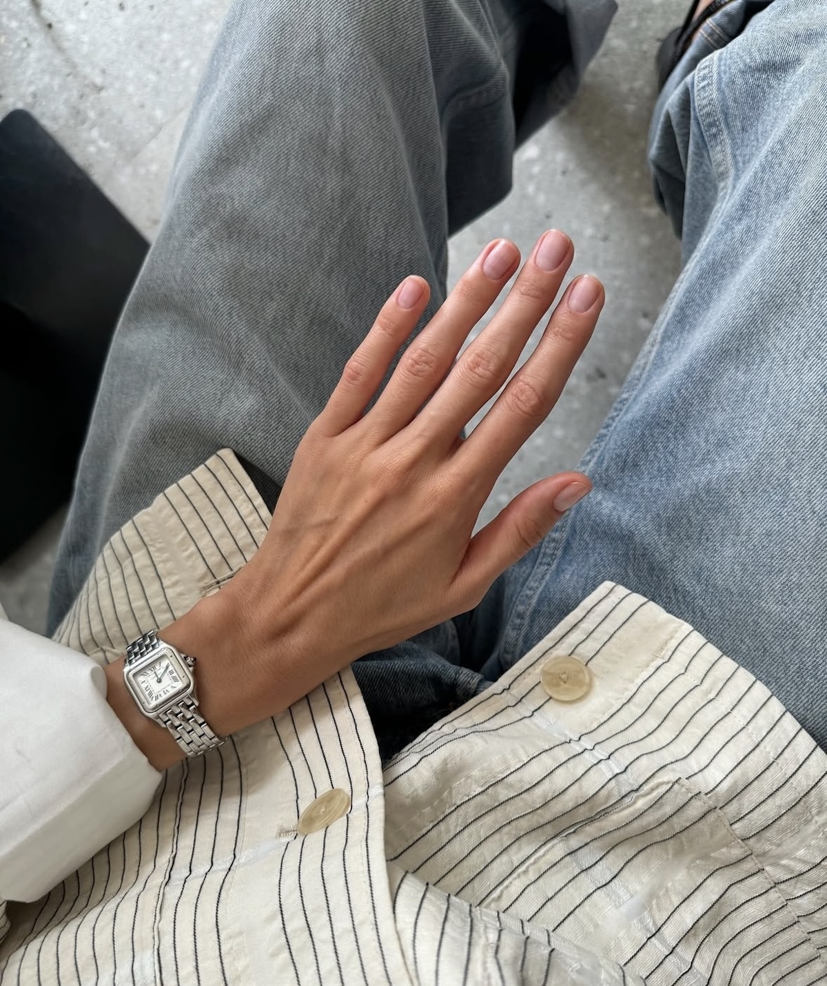 Uñas sin pintar estilo «naked nails»