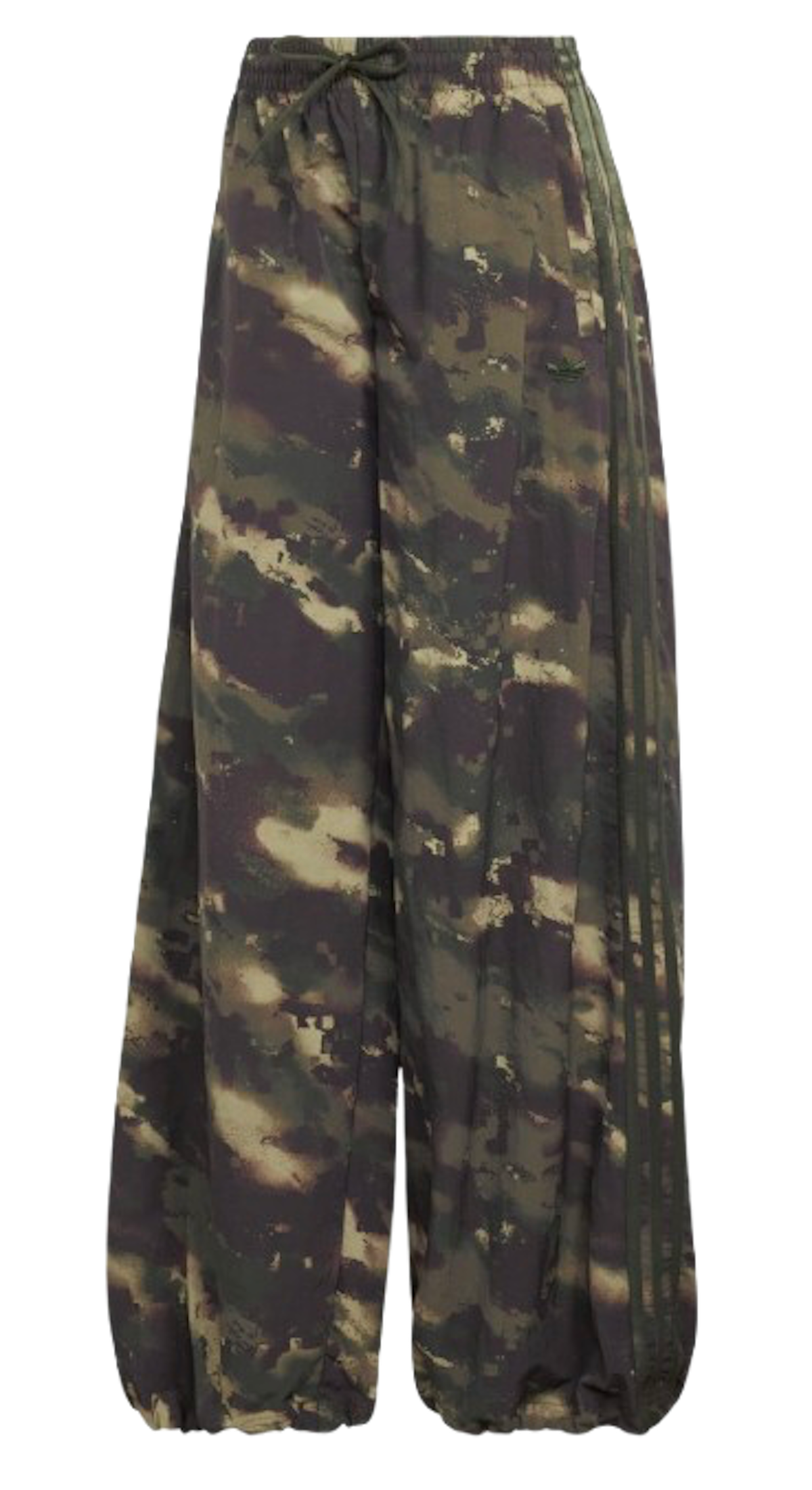 Pantalón de chándal de camuflaje de adidas. Precio: 85€