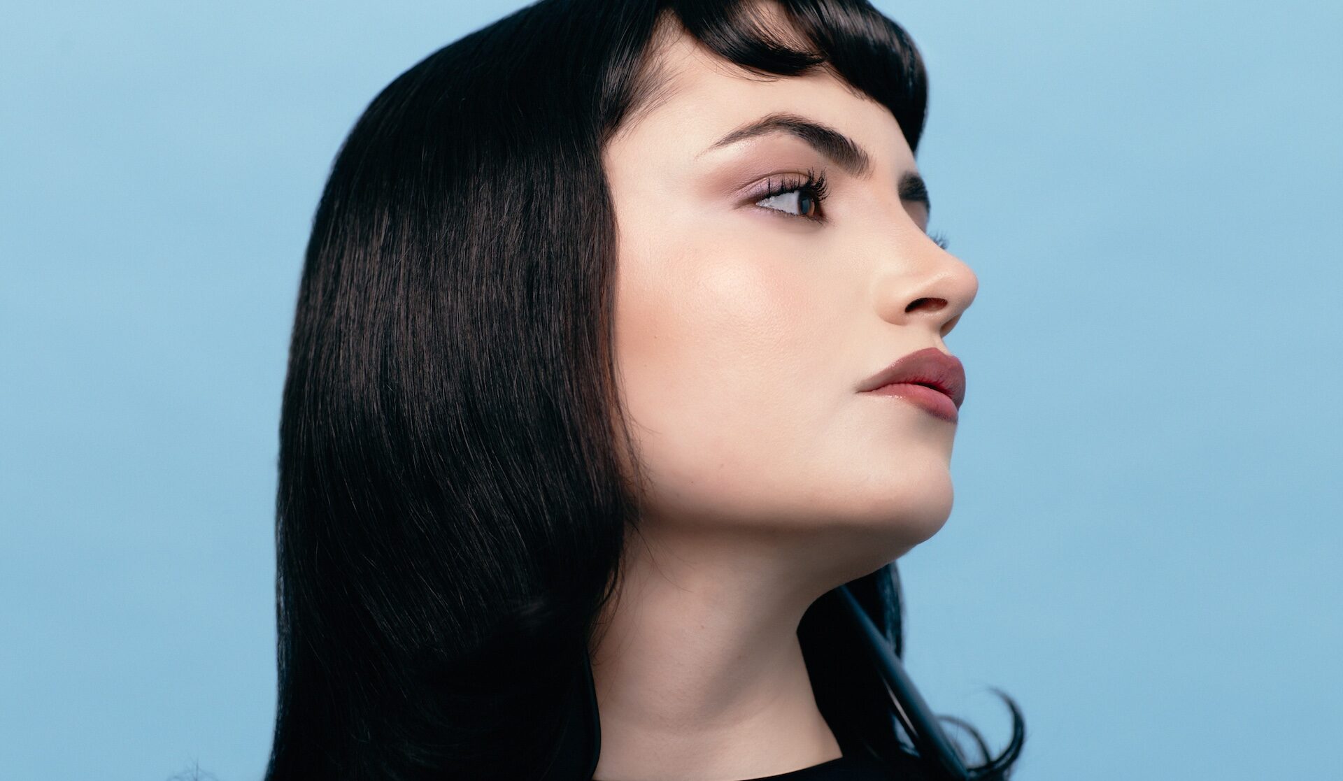 Alba Morena presenta «Morena con A», su nuevo álbum, en el que explora su lado más íntimo y personal. Imagen: cortesía de Universal Music Spain