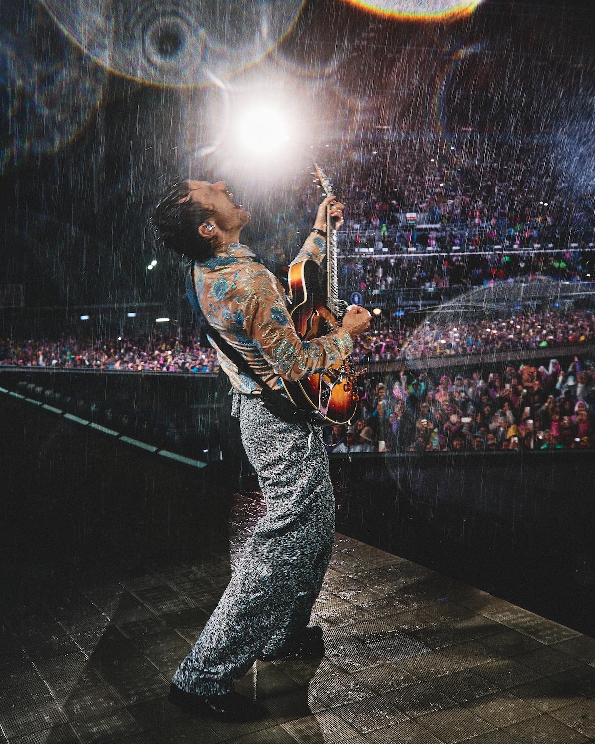 Imagen de Harry Styles en uno de sus conciertos. Imagen: @harrystyles