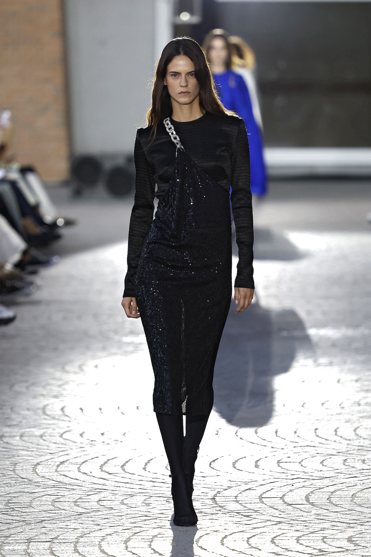 Look negro de la colección Primavera-Verano 2027 de Alvarno en MBFWMadrid 2026