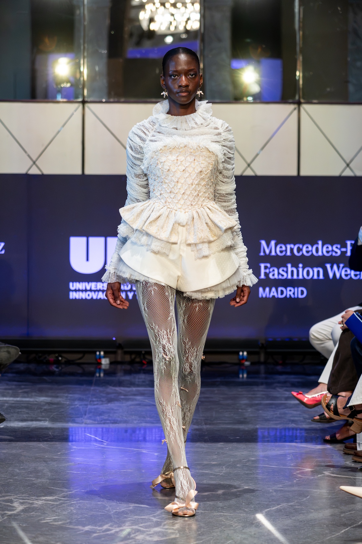 Look de «Los Relatos», de Clara del Cerro, presentado en el desfile de UDIT durante MBFWMadrid 2026