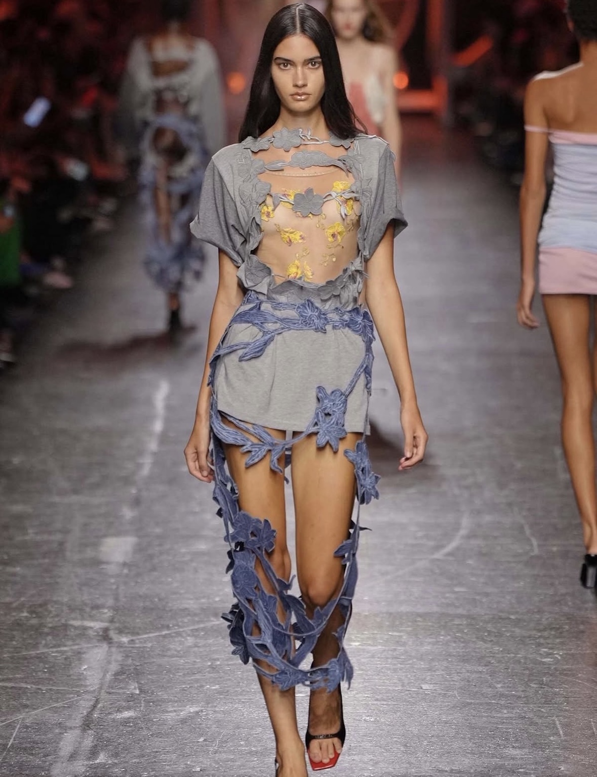 Diseño en denim con rotos intencionados de Diesel SS27