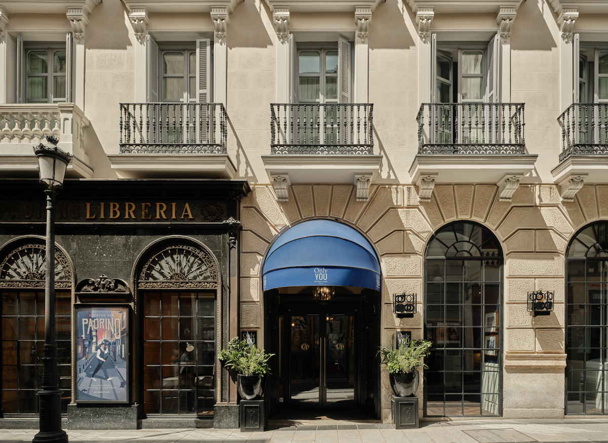 Entrada del Only YOU Boutique Hotel Madrid