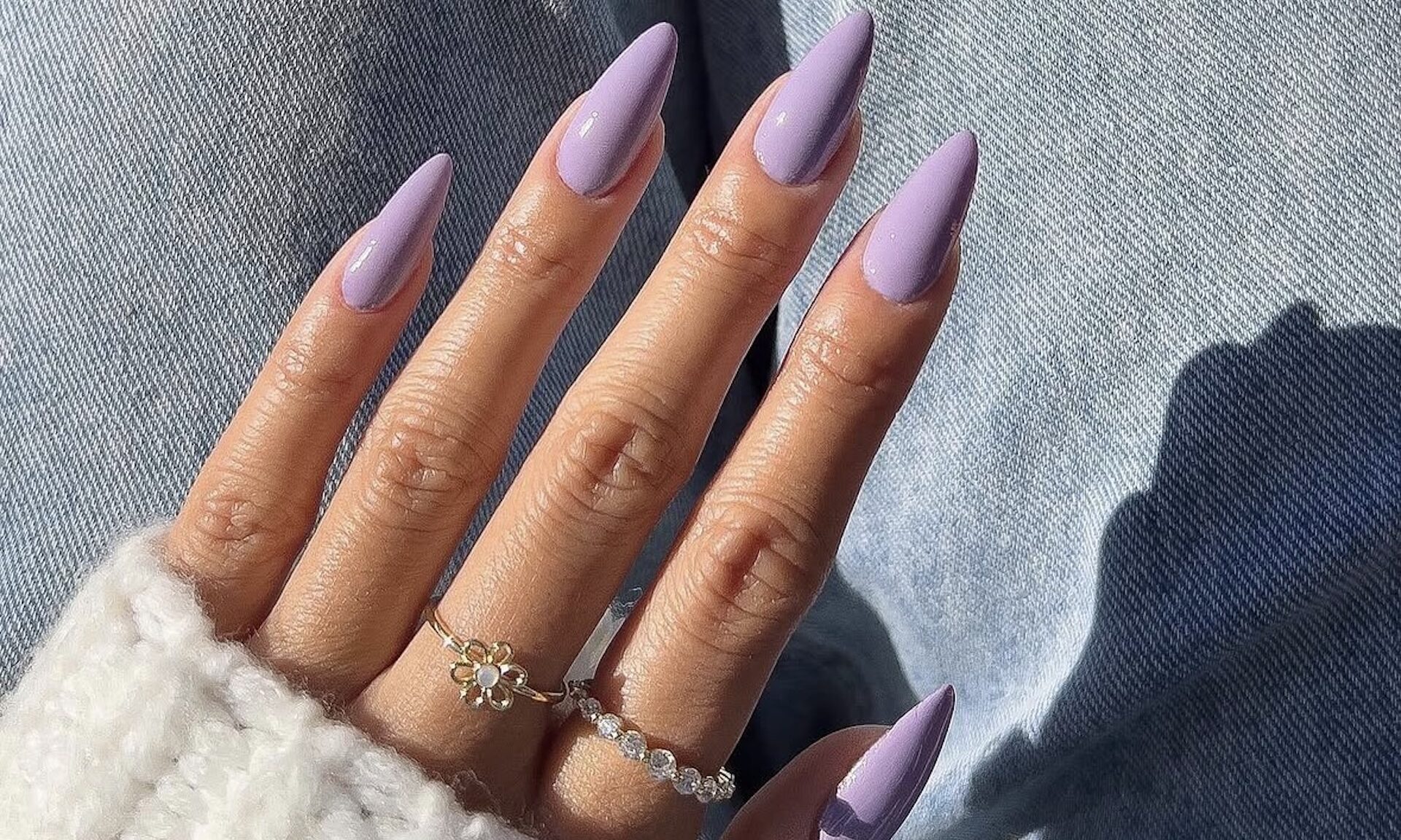 Los diseños de uñas lila en tendencia. Imagen: @vivianmariewong