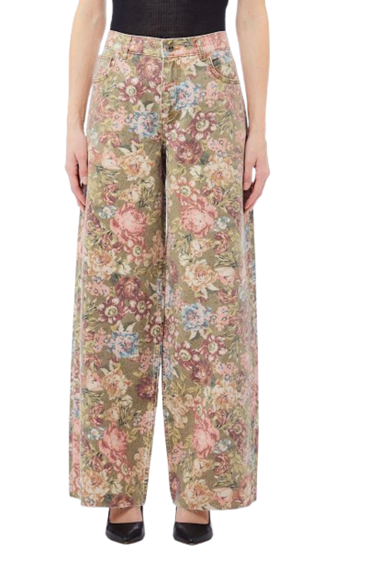 Modelo en estampado floral de Liu Jo. Precio: 149 €