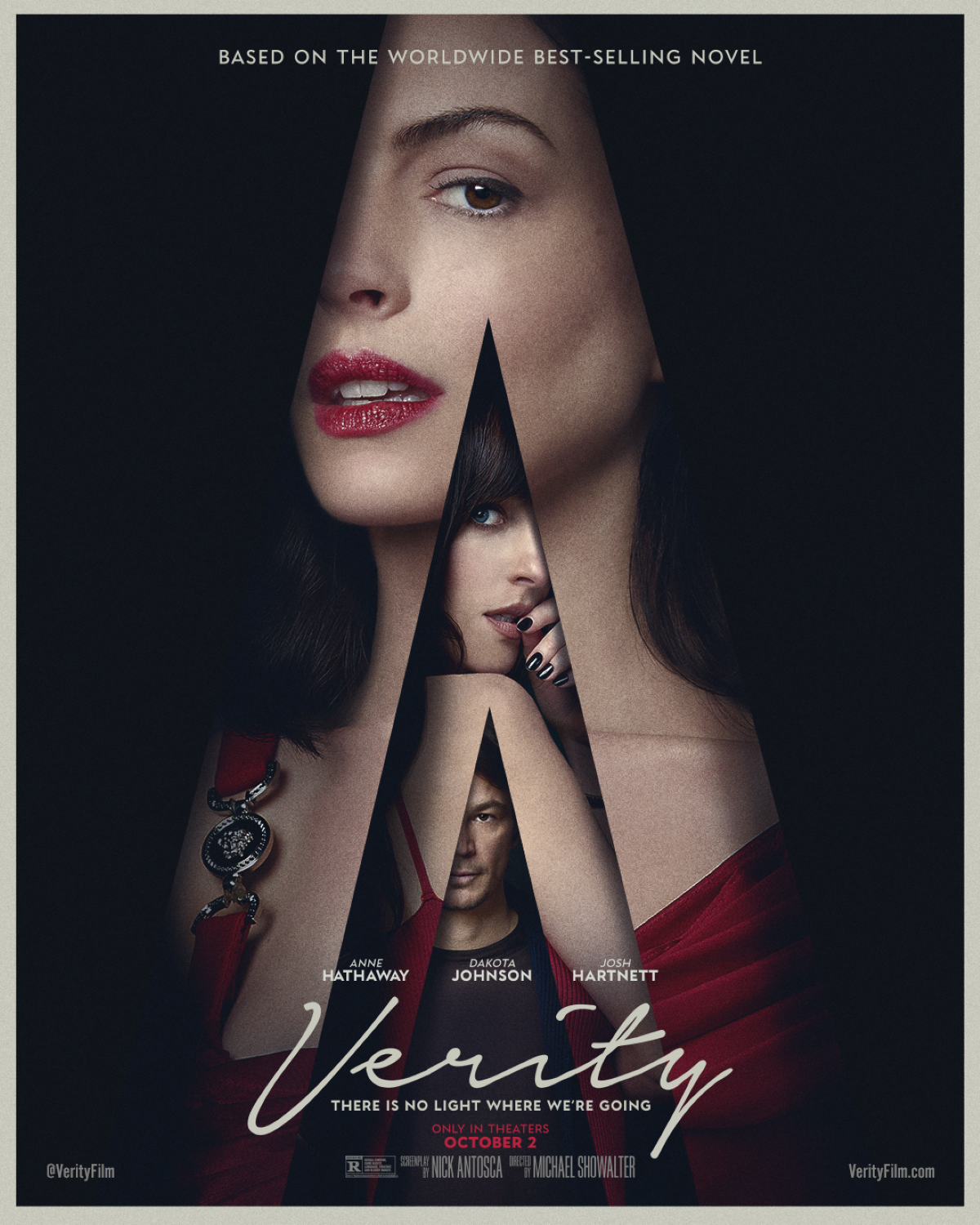 Dakota Johnson y Anne Hathaway se meten de lleno en el misterio con «Verity. La sombra de un engaño», el thriller psicológico basado en la novela de Colleen Hoover. Una historia de secretos, obsesión y verdades difíciles de distinguir que llega a los cines este octubre