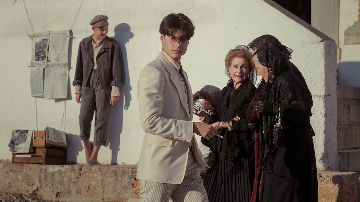 Milo Quifes en una escena de «La bola negra», la nueva película de Los Javis inspirada en Federico García Lorca. Imagen: cortesía de Movistar Plus+