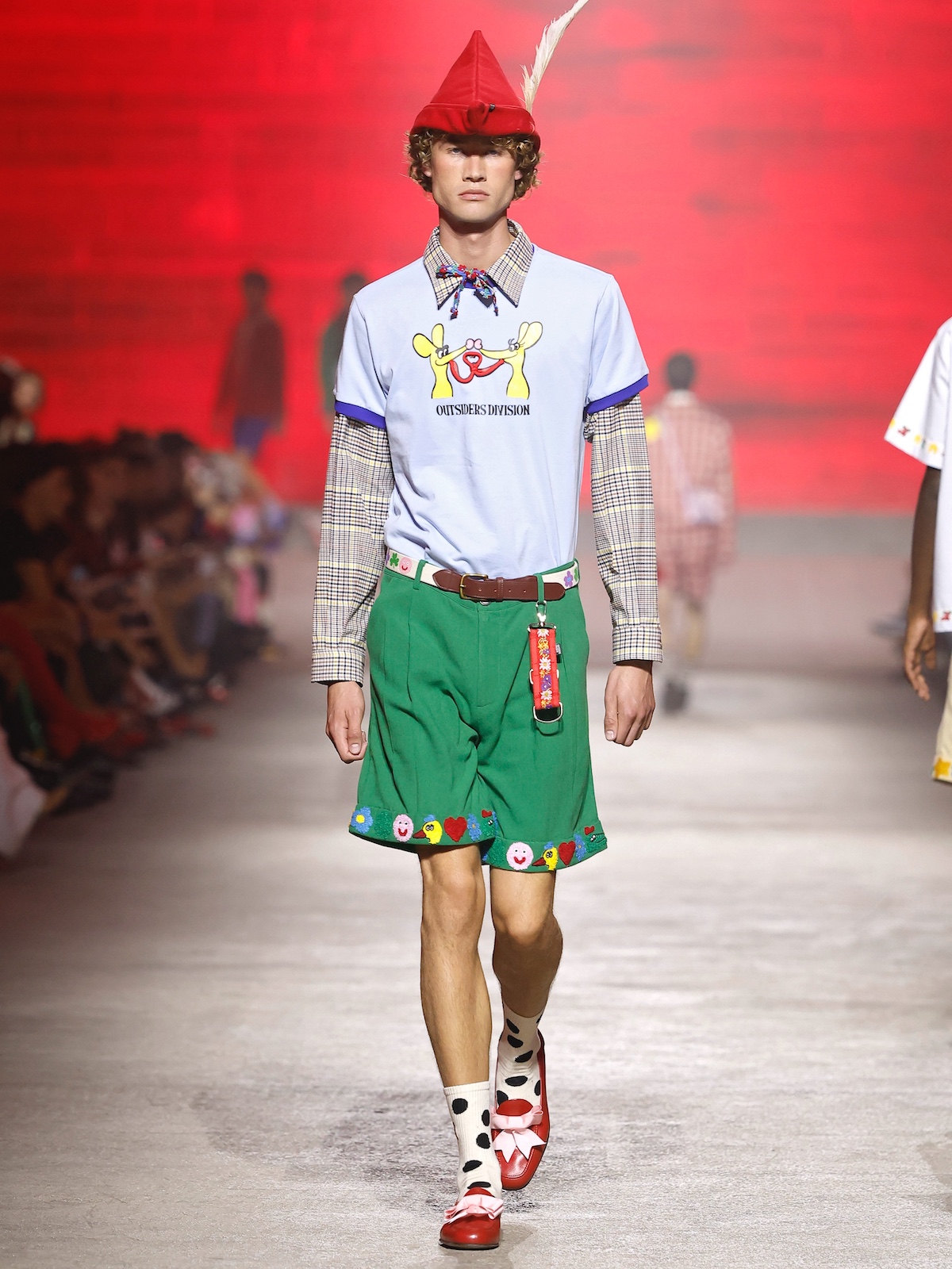 Outsiders Division presenta su colección «Groomed and Horny» en la 080 Barcelona Fashion 2026. Imagen: @outsidersdivision