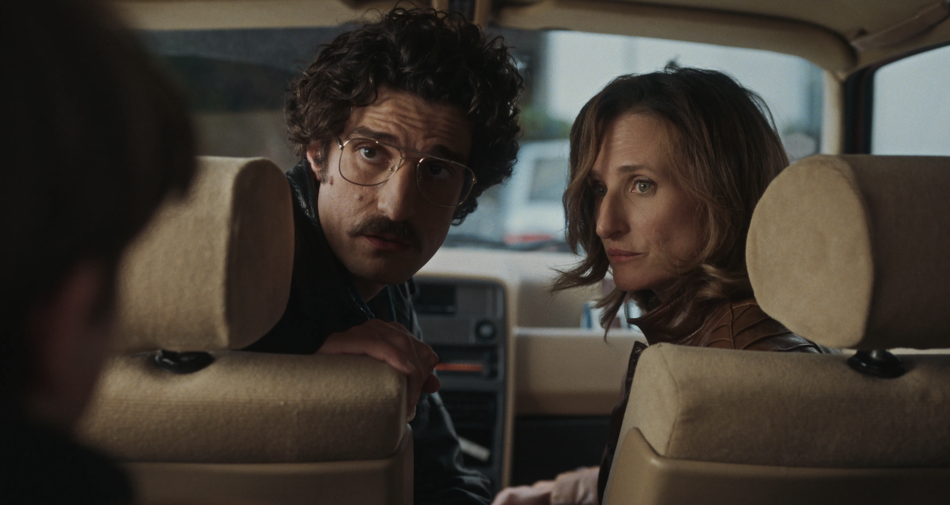 Louis Garrel y Camille Cottin protagonizan «Tiempos de ilusión», una emotiva comedia francesa sobre la familia, la adolescencia y el paso del tiempo. Imagen: A Contracorriente Films
