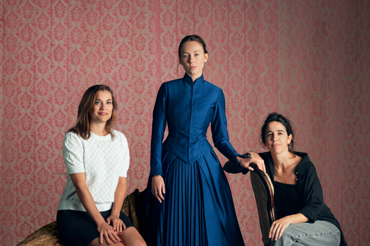 Ester Expósito protagonizará la adaptación de Netflix dirigida por Mar Coll y producida por María Zamora, cuyo rodaje acaba de comenzar para Netflix