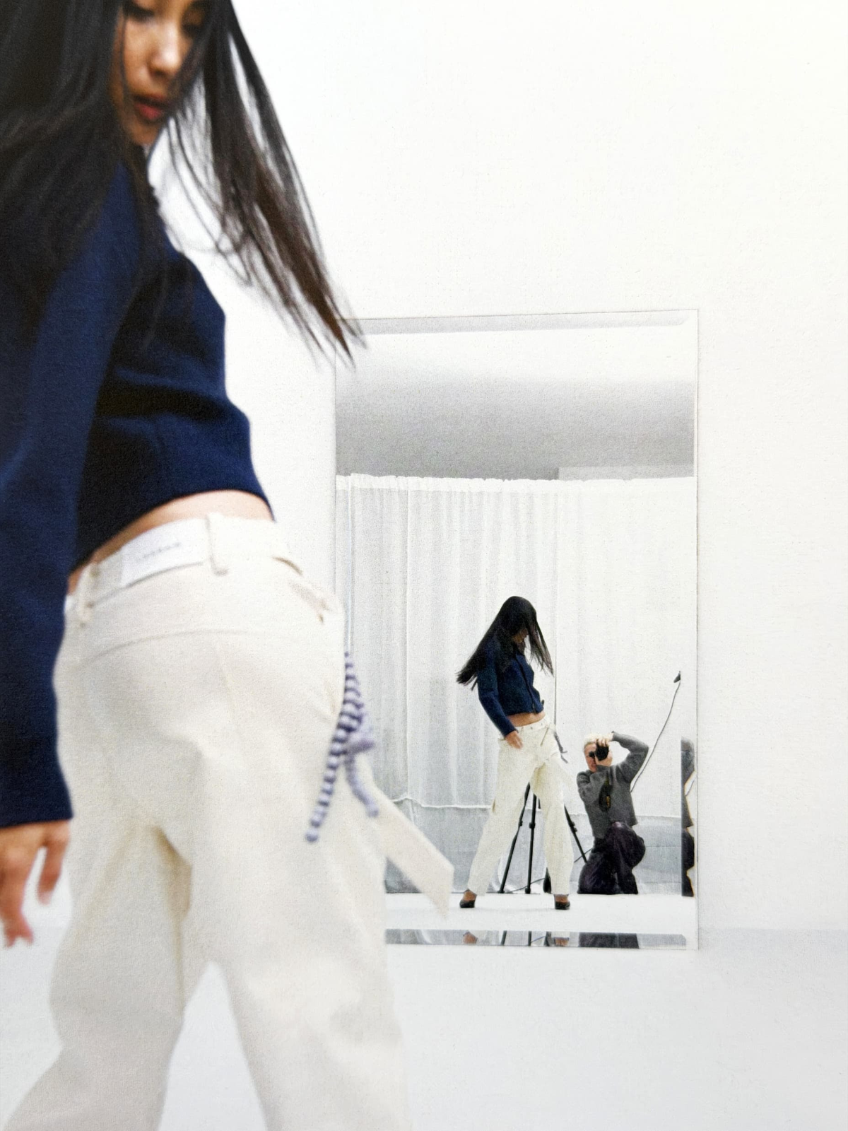 La nueva colección de LAAGAM protagonizadas por distintas prendas y composiciones corporales, fotografiadas por Isabelle Wenzel en su estudio, uno de los lanzamientos de la semana
