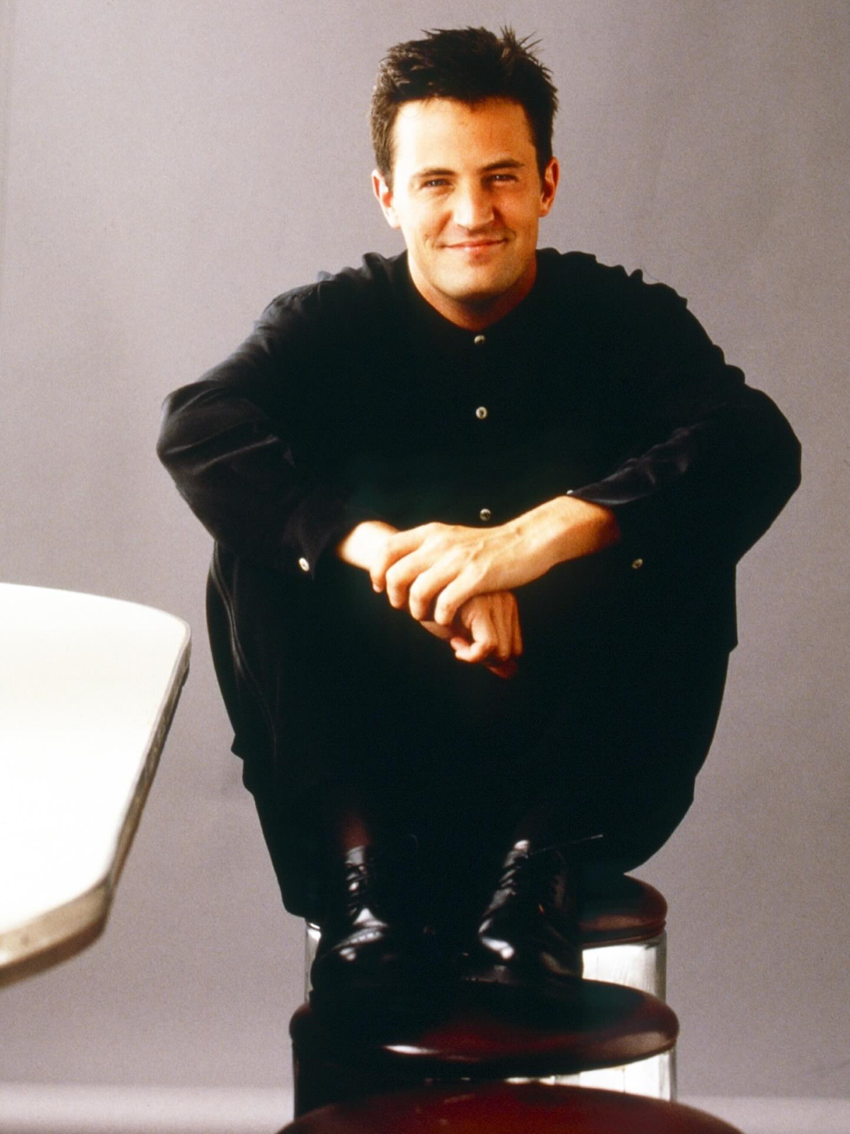 Matthew Perry, actor que interpretó a Chandler Bing durante diez temporadas de Friends y protagonista de la docuserie de Netflix sobre su vida y legado