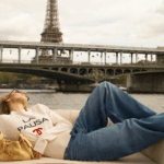 Sofia Hamela se deja conquistar por París en una escapada junto a Chanel Beauty. La creadora de contenido recorre algunos de los rincones más especiales de la capital francesa y nos recuerda por qué esta ciudad sigue siendo una de las grandes protagonistas de la moda