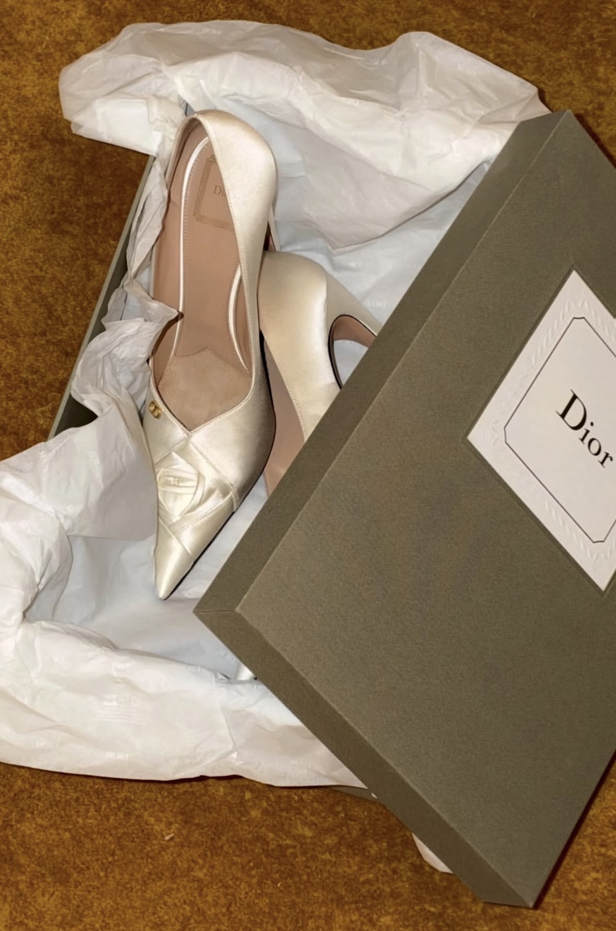 Los zapatos de Dior que la futbolista ha lucido en la gala del Balón de Oro 2026. 