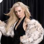 La modelo Summer Dirx protagoniza las imágenes de la última campaña de BERSHKA SERIES, en la que la firma presenta las prendas y propuestas que forman parte de su nueva colección AW26