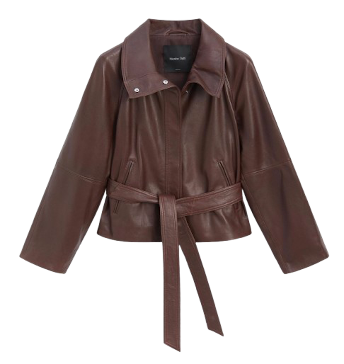 Modelo marrón con cinturón de Massimo Dutti. Precio: 299 €