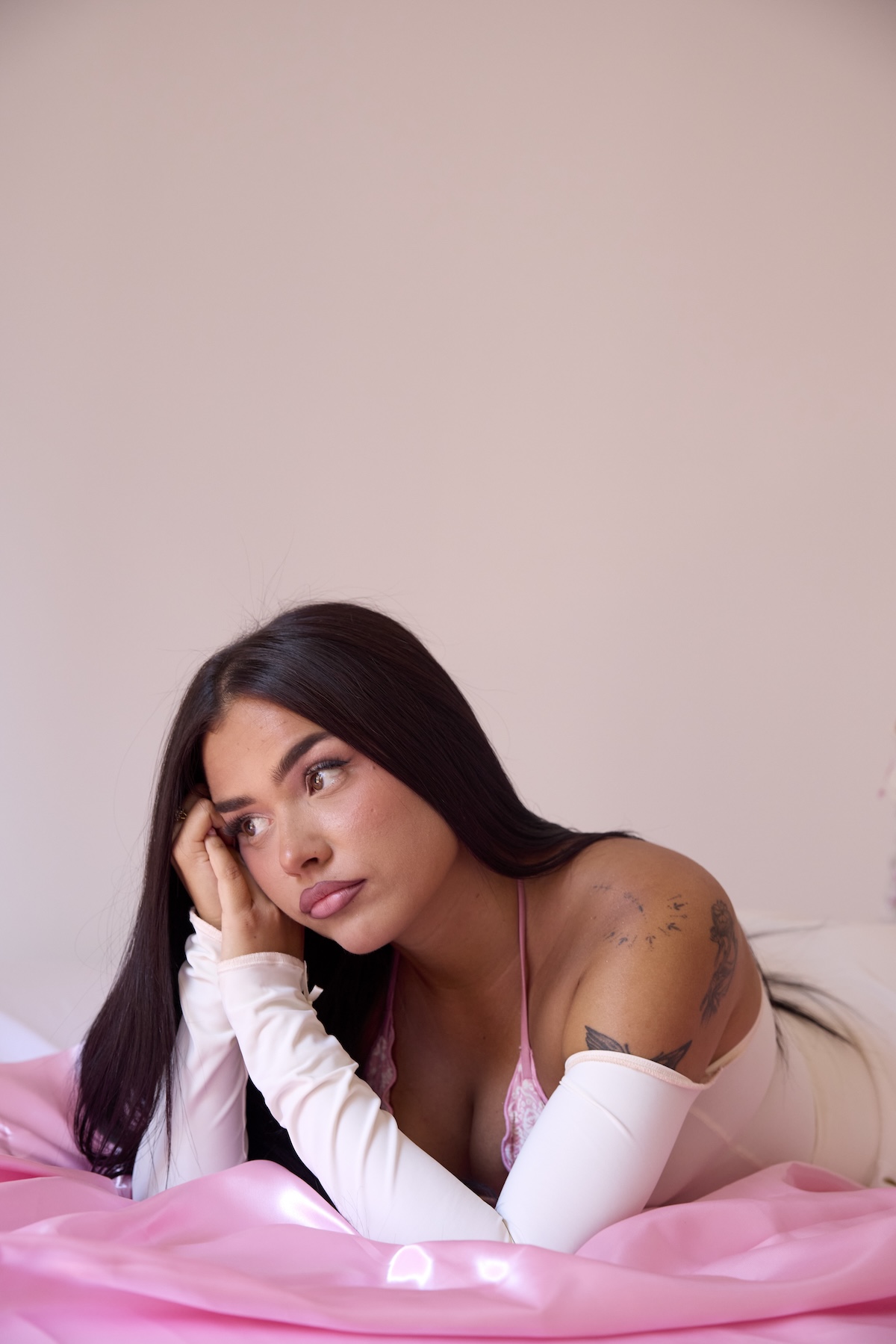 Daniela Garsal lanza «Se lo conté a las niñas»