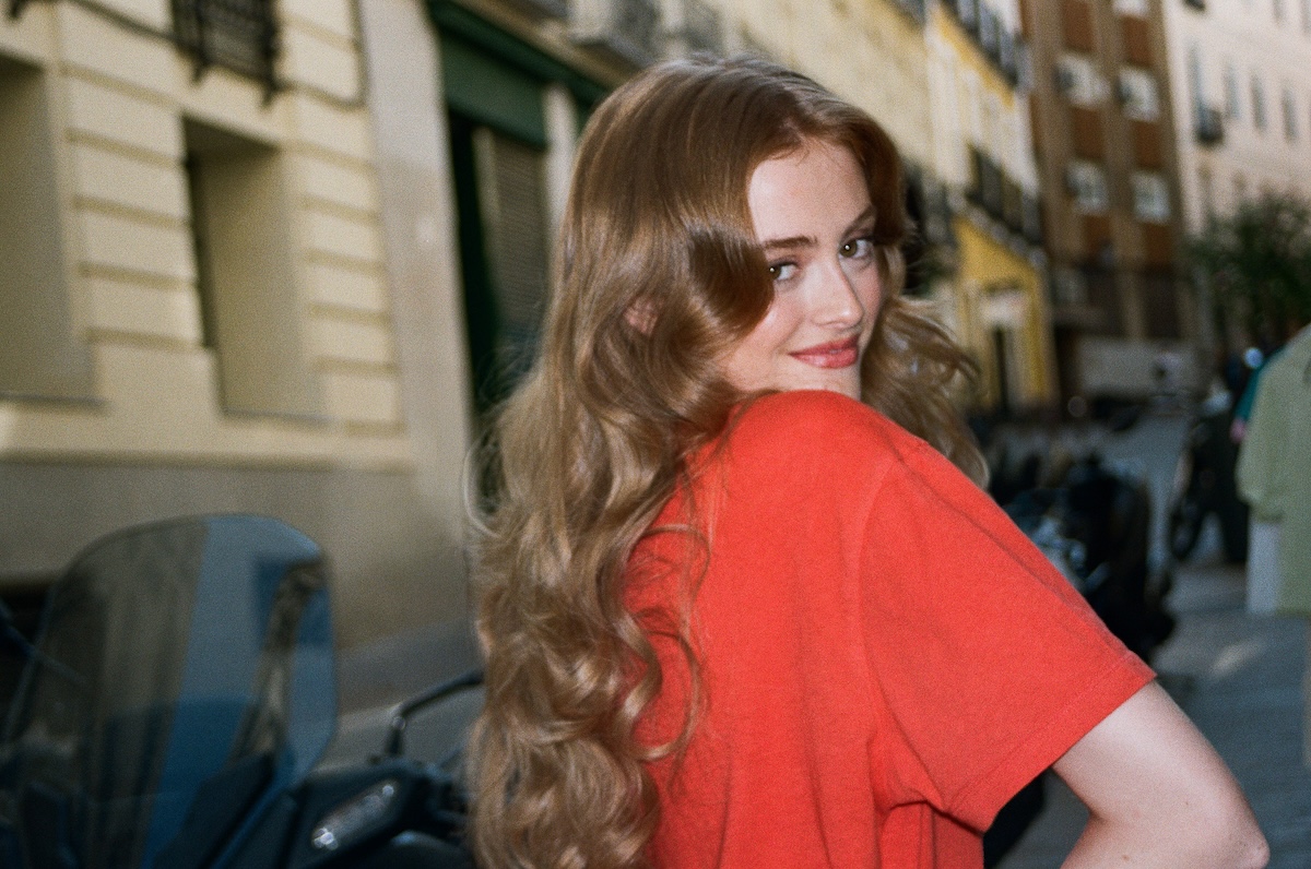 Olivia Bay presenta «El amor no está de moda»