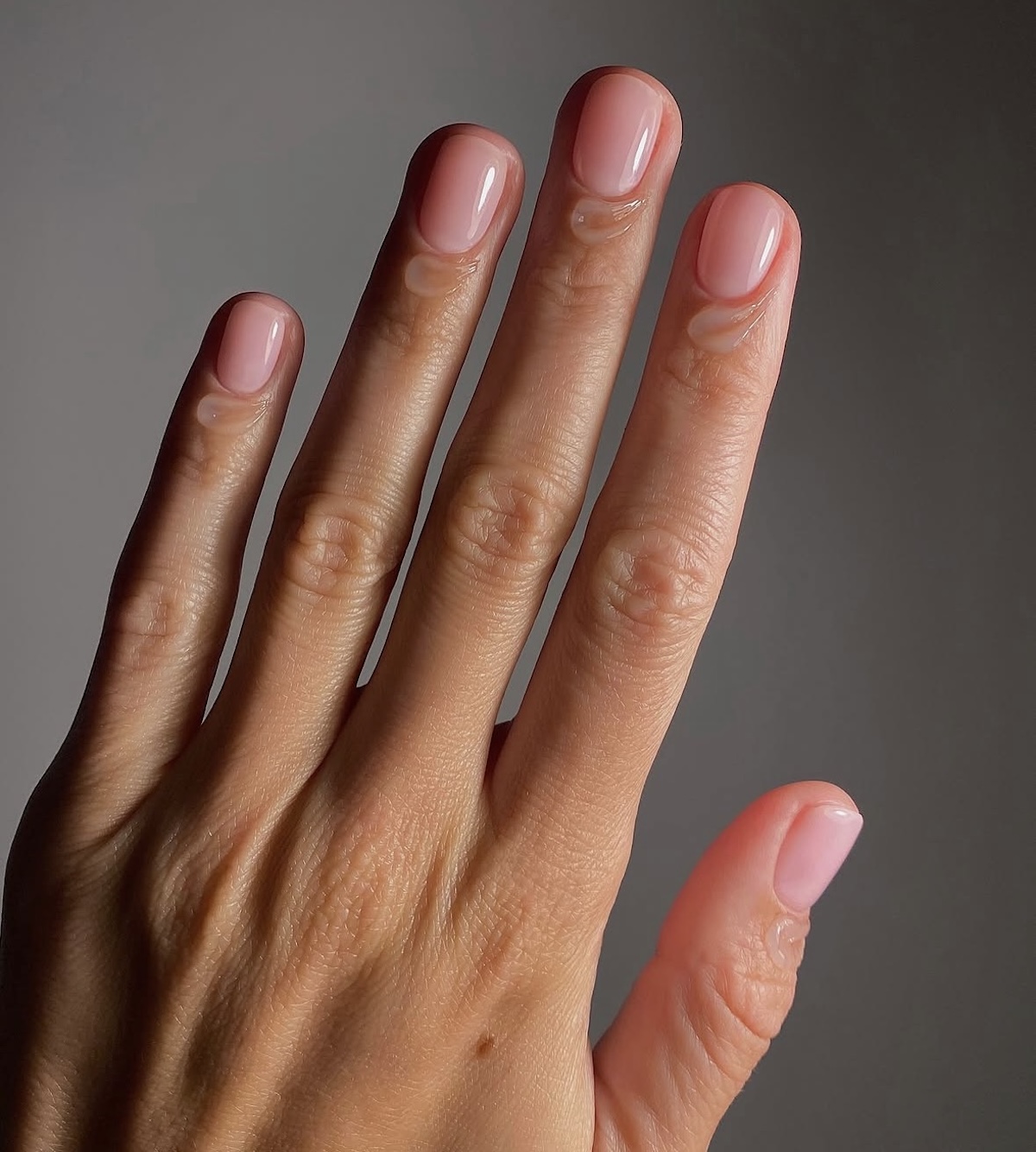 Uñas sanas e hidratadas. Imagen: @matejanova