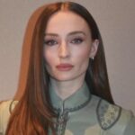 El color de pelo de Sophie Turner es el que todas queremos este otoño.