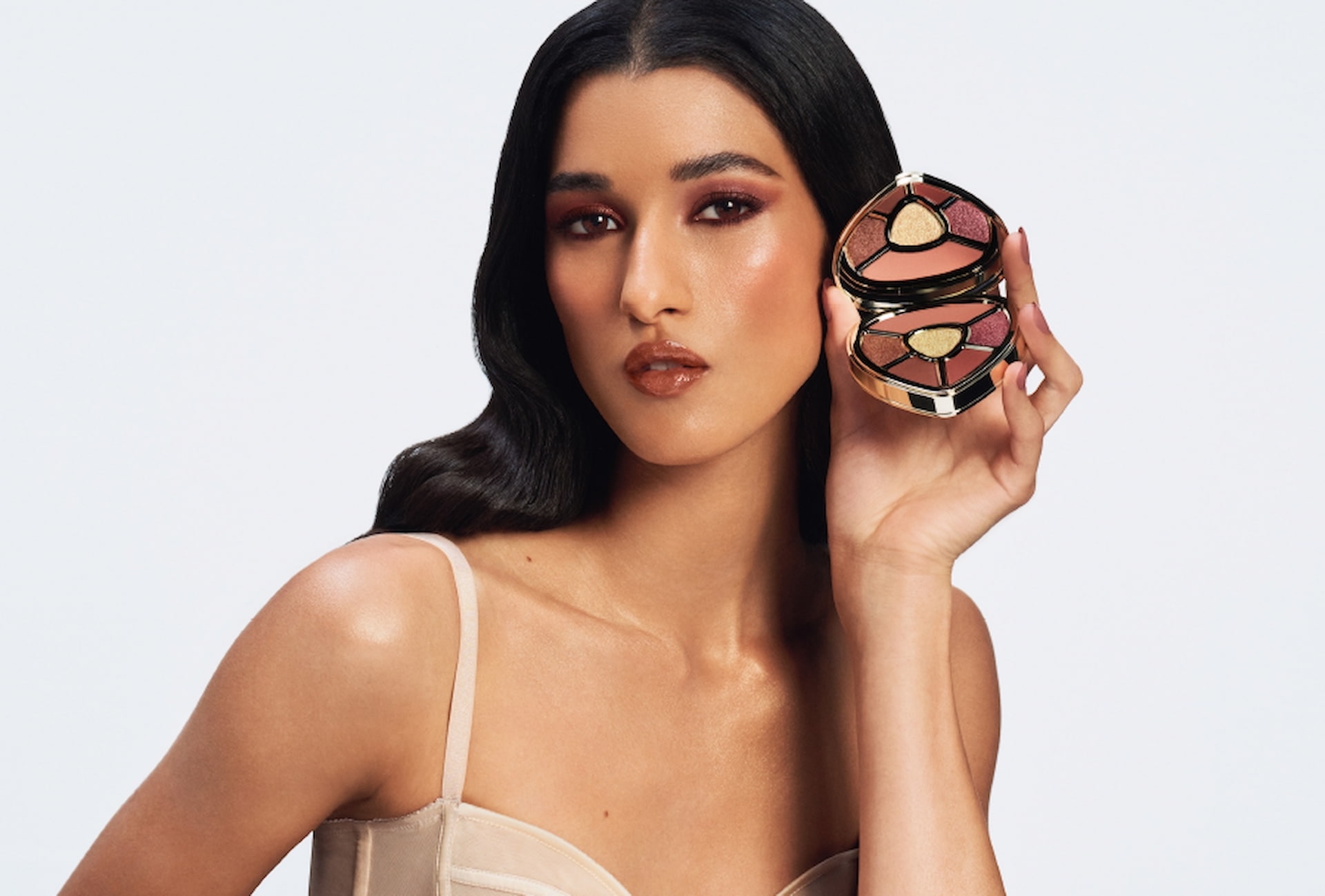 Imagen Dolce&Gabbana lanzamiento nueva paleta «Ever Icon Palette Fiery Diva»