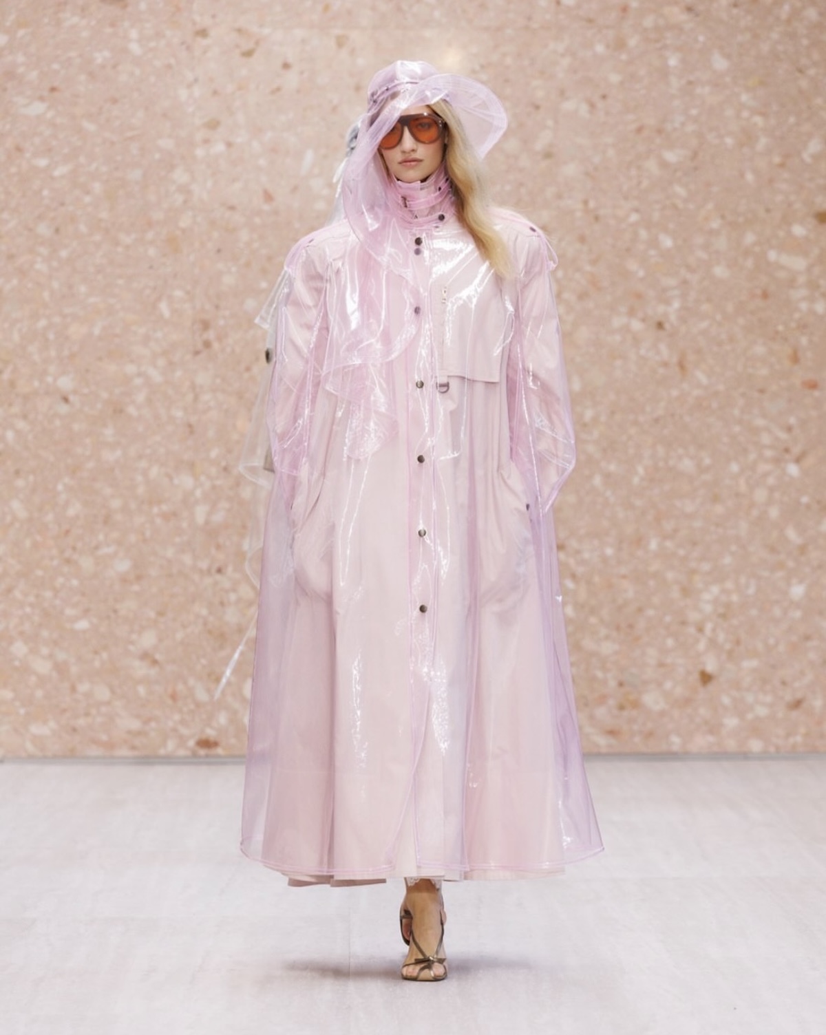 Abrigo lavanda del desfile de Chloé SS27